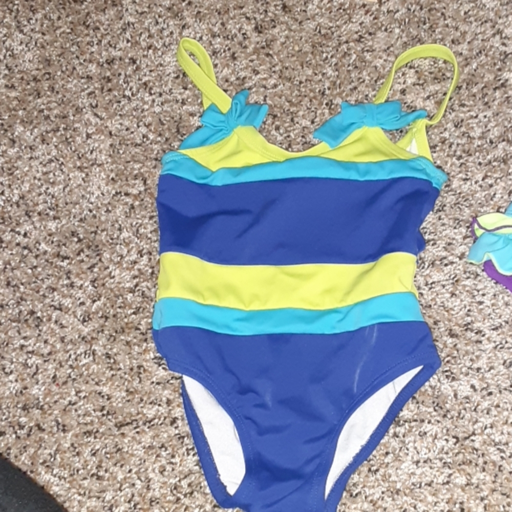 Swim suit